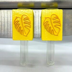 Lot of 2 Bud Vase Propagation Cubes Test Tube Magnet On Back for Hanging NWOT